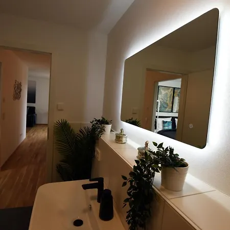 Inhomevision Neubau, Design, Balkon, Barrierefrei, Wlan Apartment Markgroningen